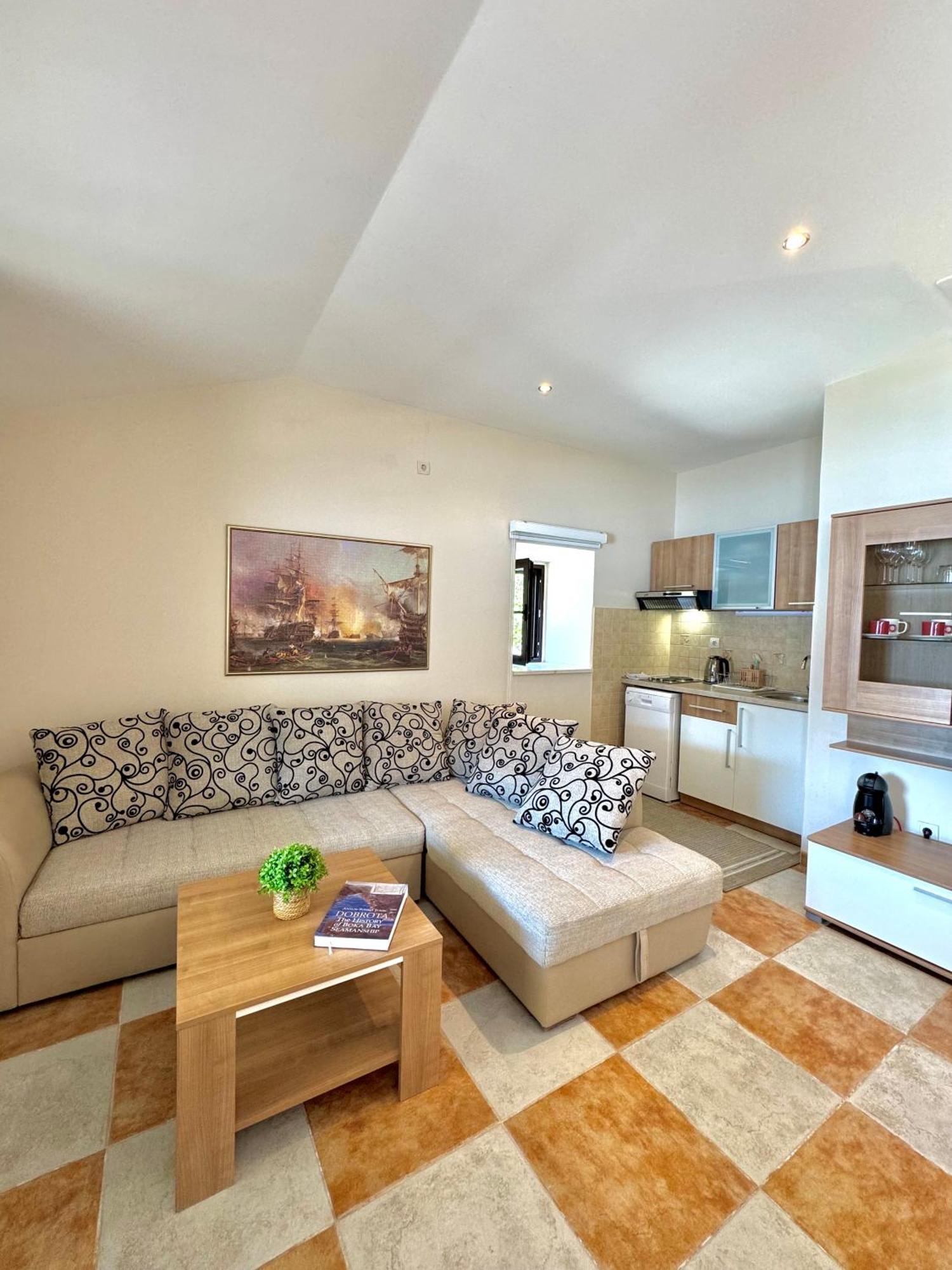 קוטור Apartments Radonicic מראה חיצוני תמונה