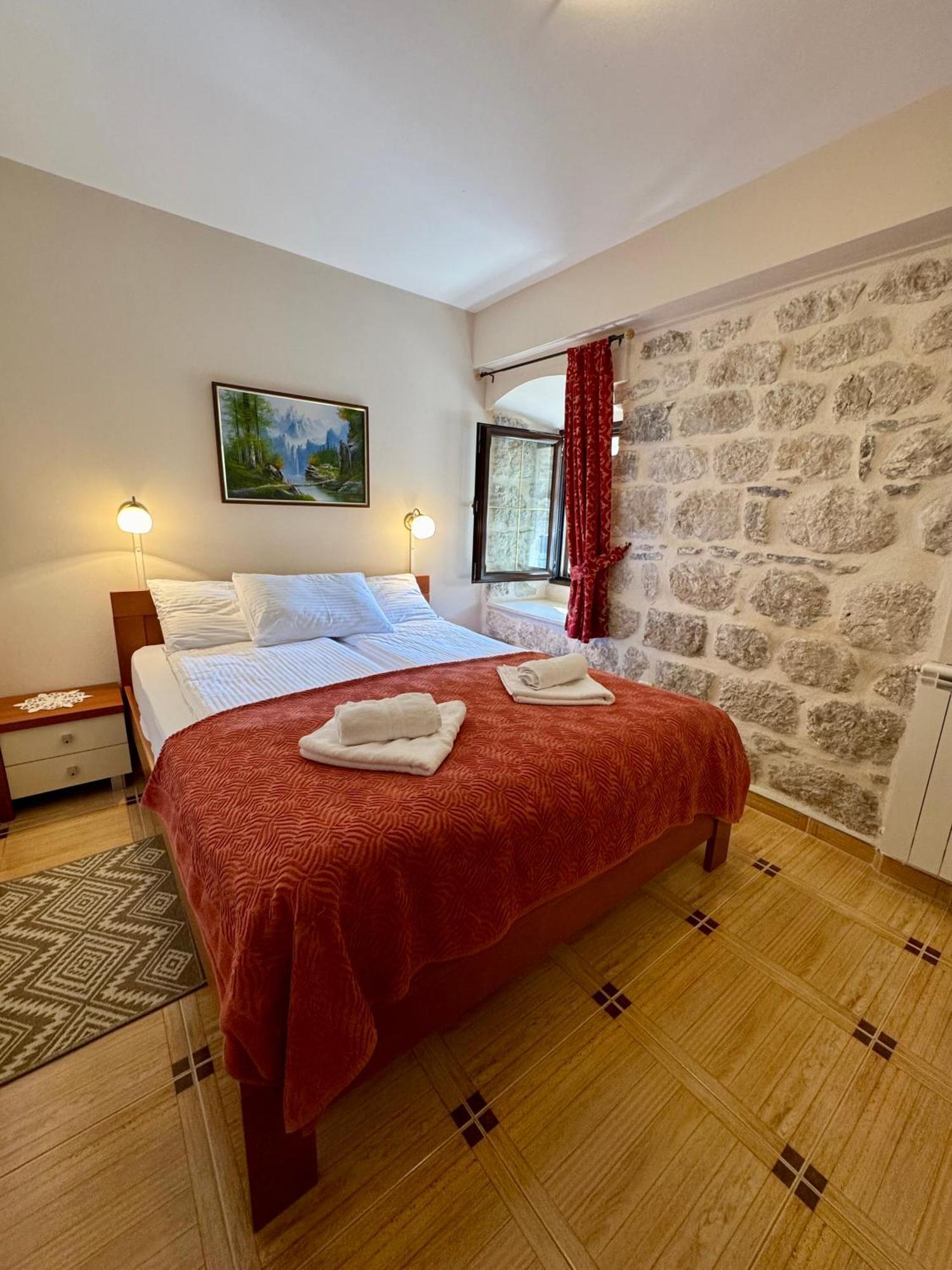 קוטור Apartments Radonicic מראה חיצוני תמונה