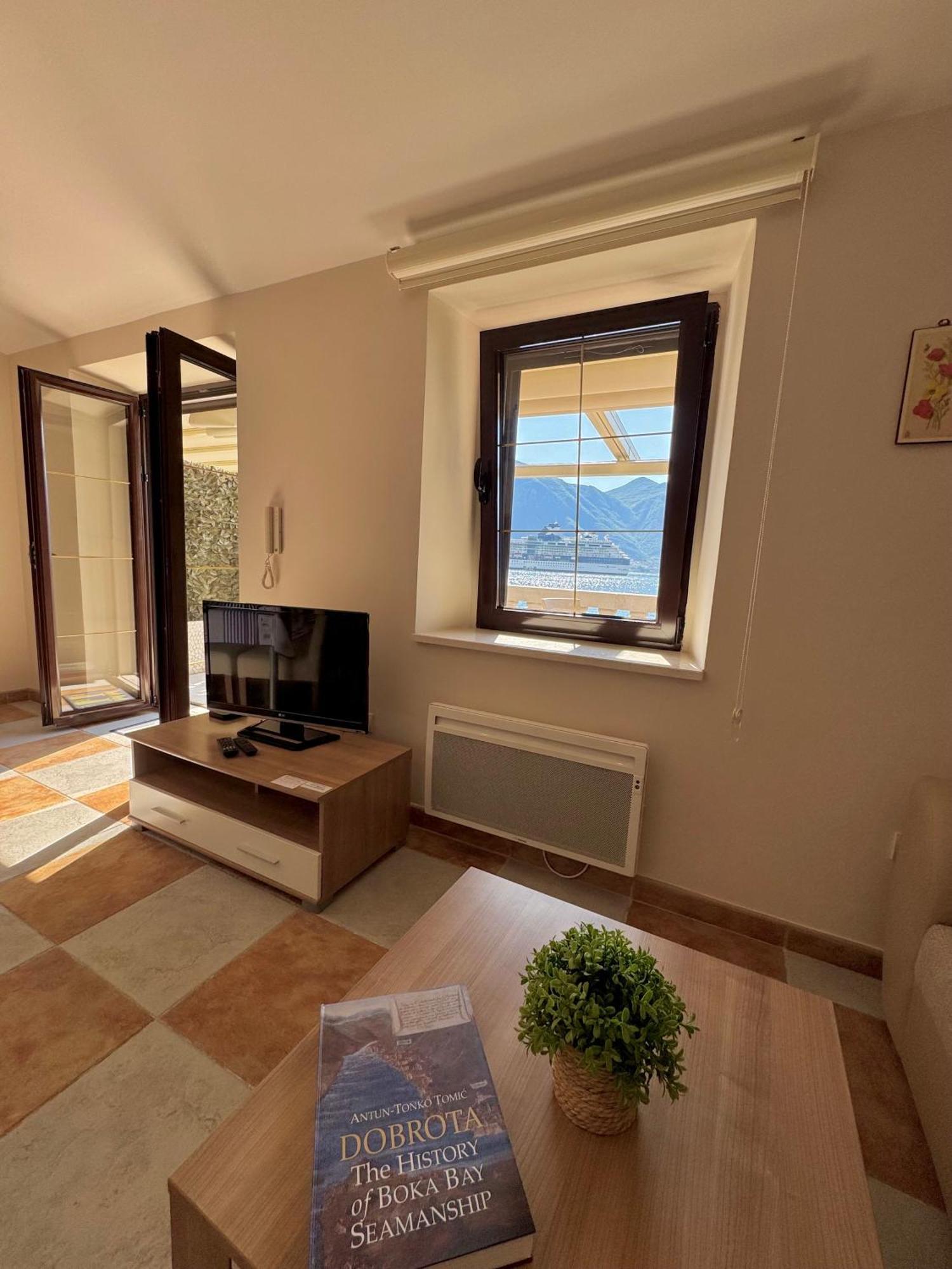 קוטור Apartments Radonicic מראה חיצוני תמונה