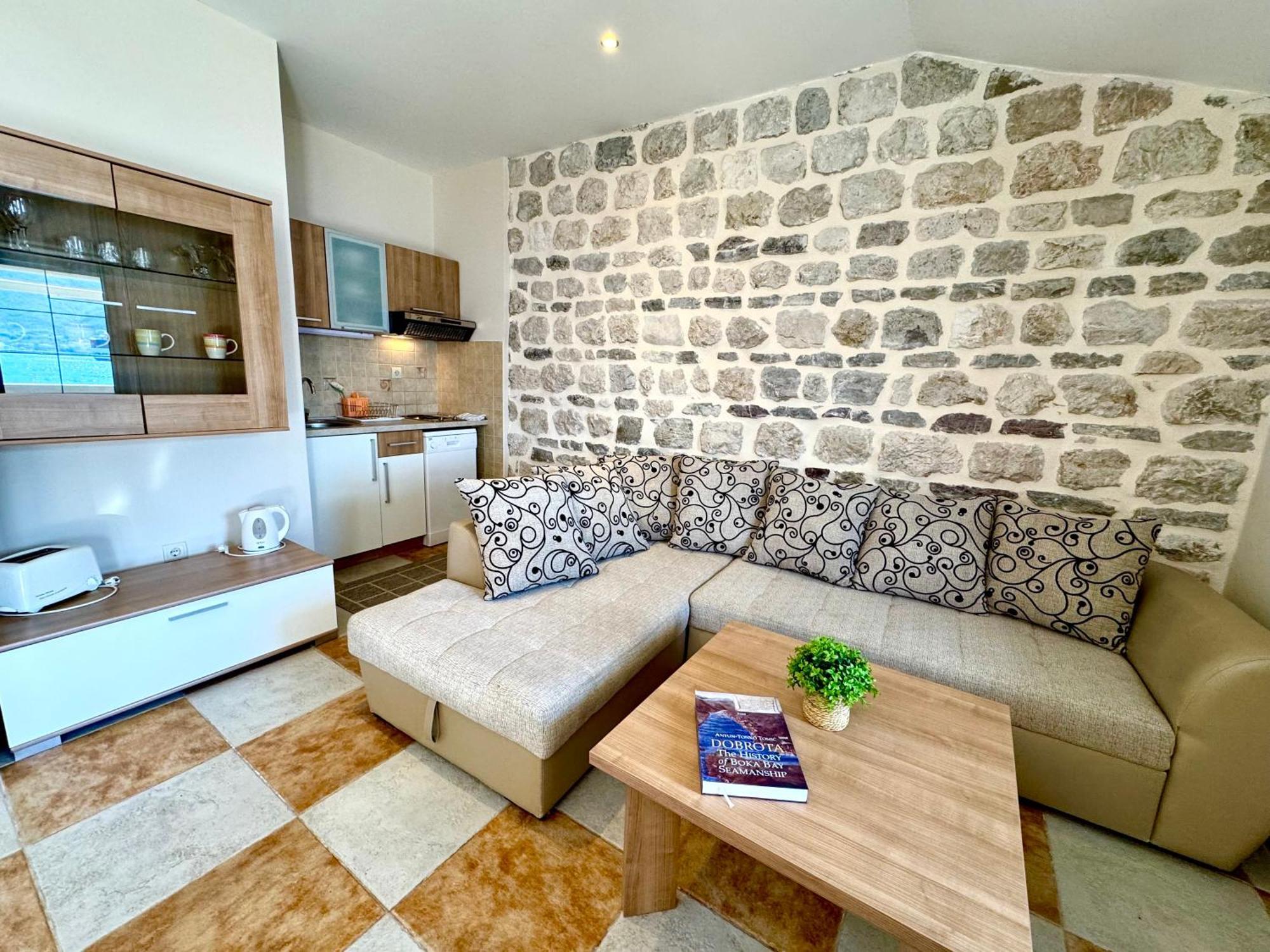 קוטור Apartments Radonicic מראה חיצוני תמונה