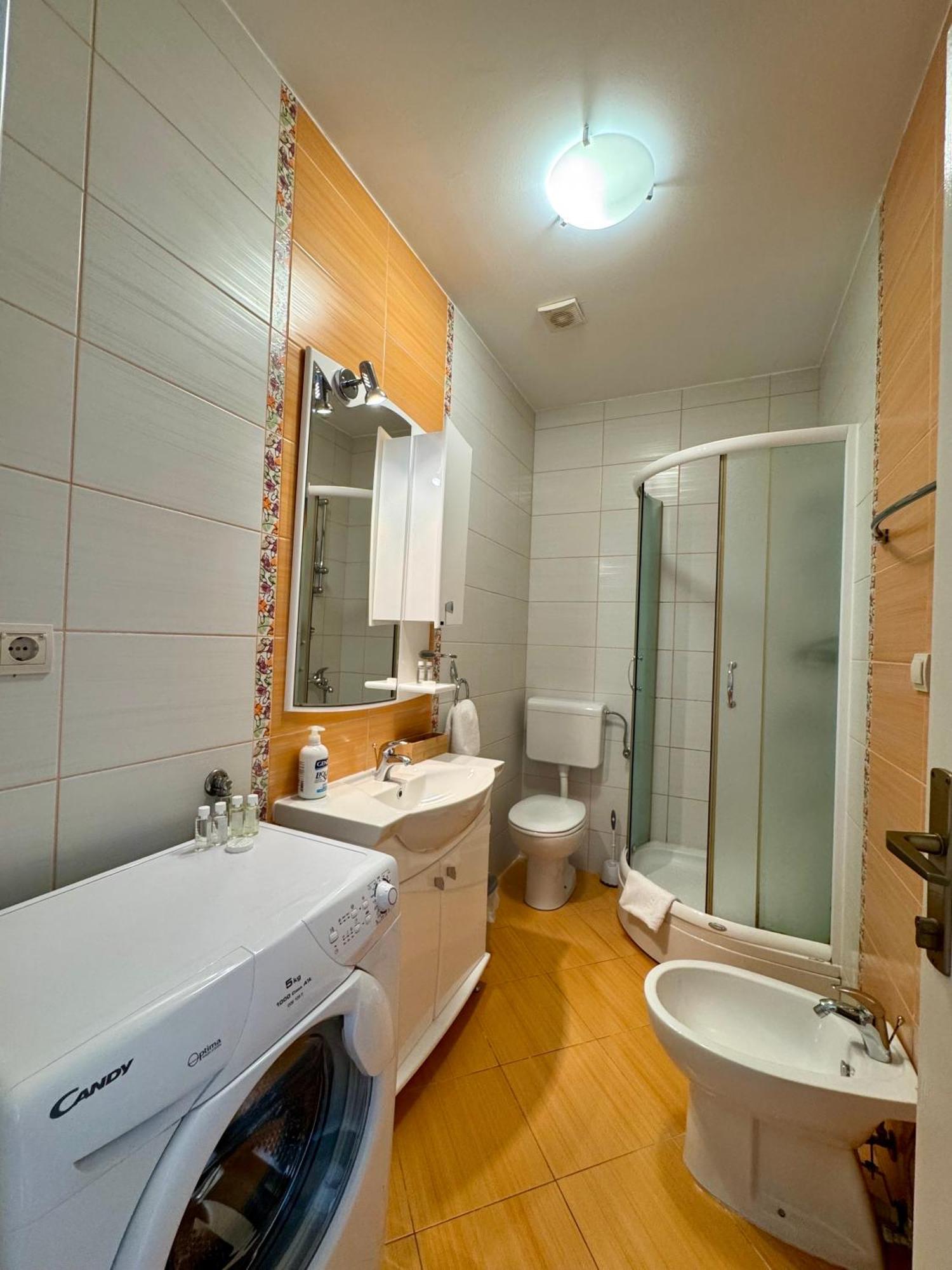 קוטור Apartments Radonicic מראה חיצוני תמונה